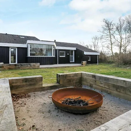 8 Person Holiday In Lb K * Ålbæk